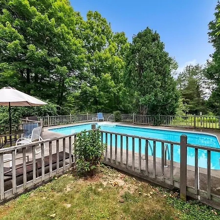 Bear Pass - Mountain View Home